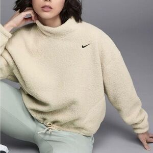 Nike XS Therma-Fit Fleece Women's Cozy Cream Teddy Turtleneck Oversized Sweater